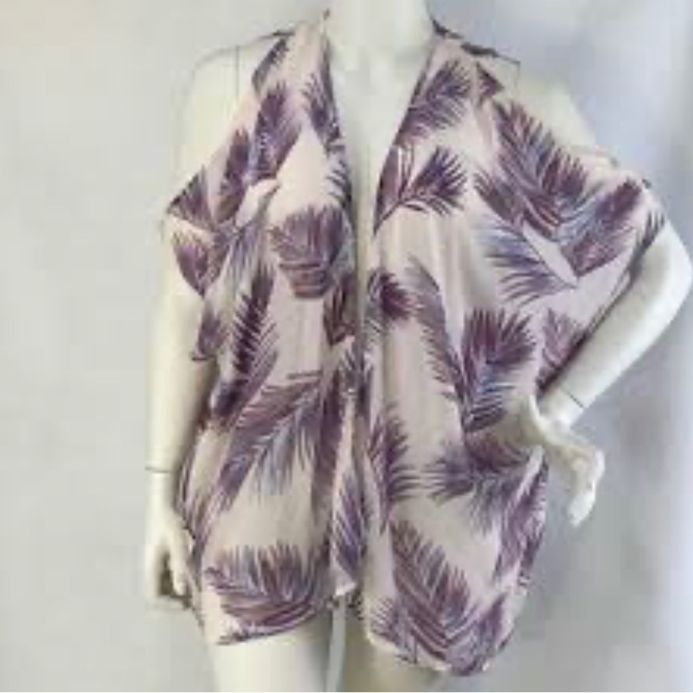 FOREVER 21 Sheer drape